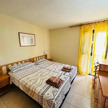 En Sur Y Sol Cristianos Apartamento