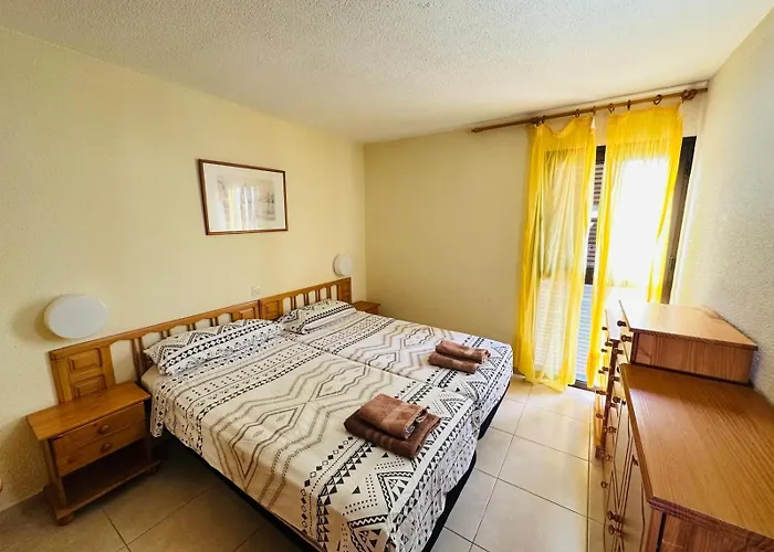 En Sur Y Sol Cristianos Apartamento